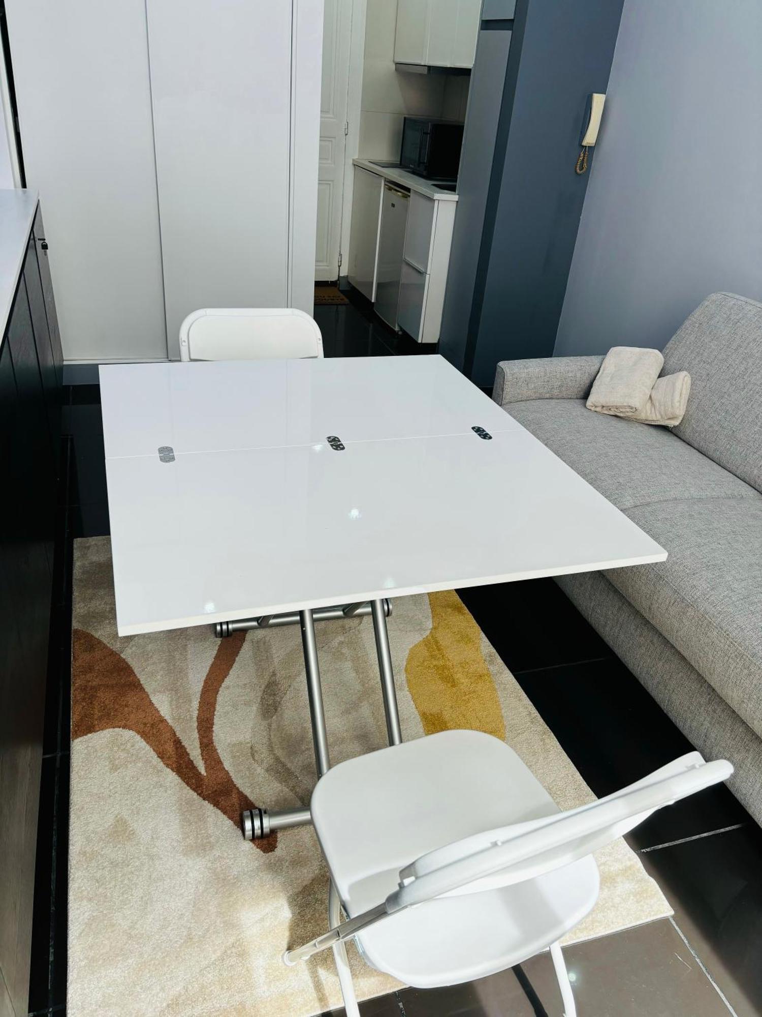 Appartement Coquet En Plein Coeur De Montmartre パリ エクステリア 写真